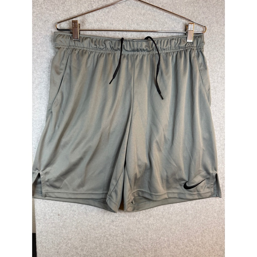 Nike Dri-FIT Mens Gray Athletic Training Shorts Large Side Pockets Drawstring